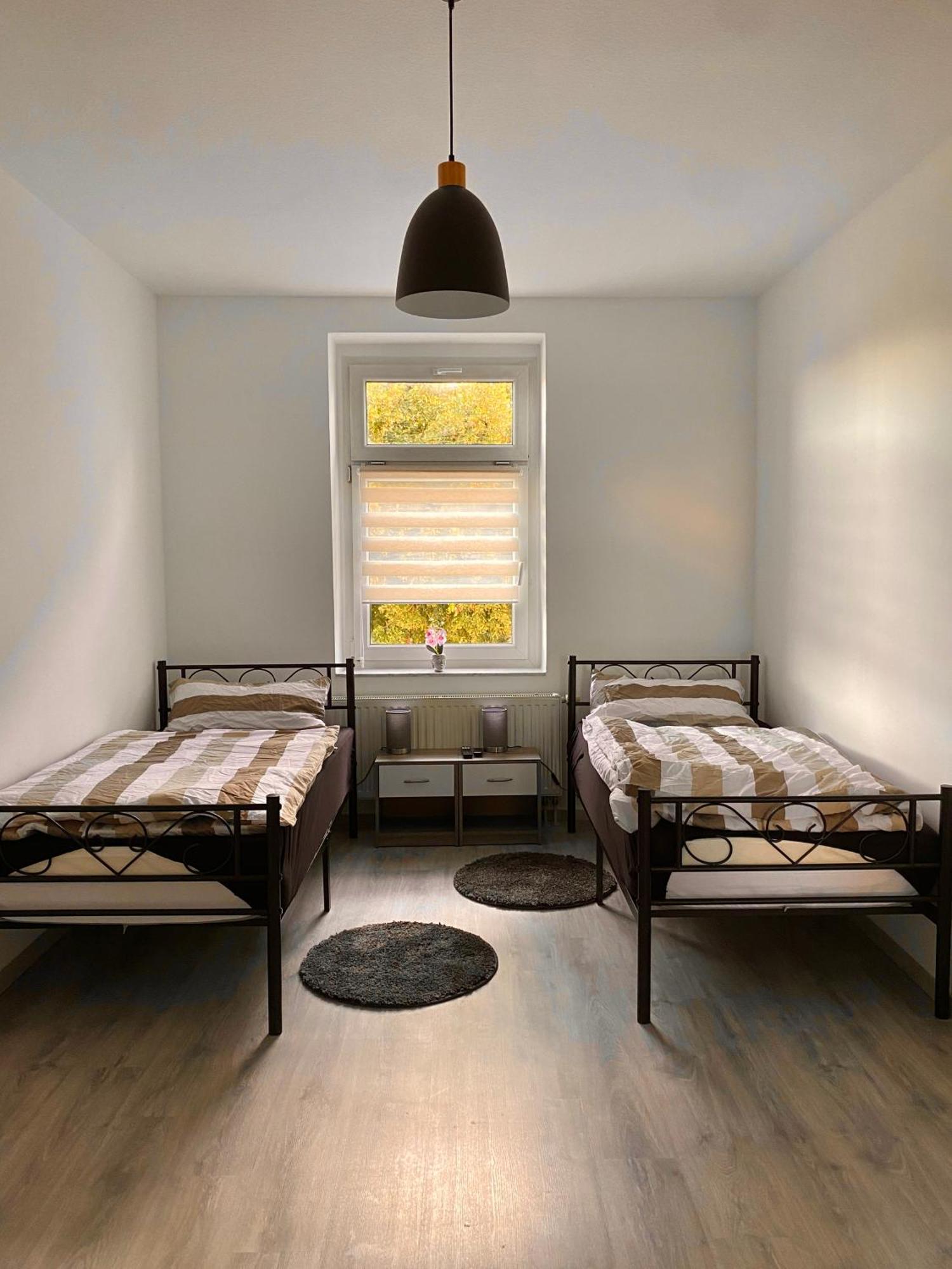 Schoene 3-Zimmer Monteurswohnung Im Sueden Von Leipzig Eg Exterior photo