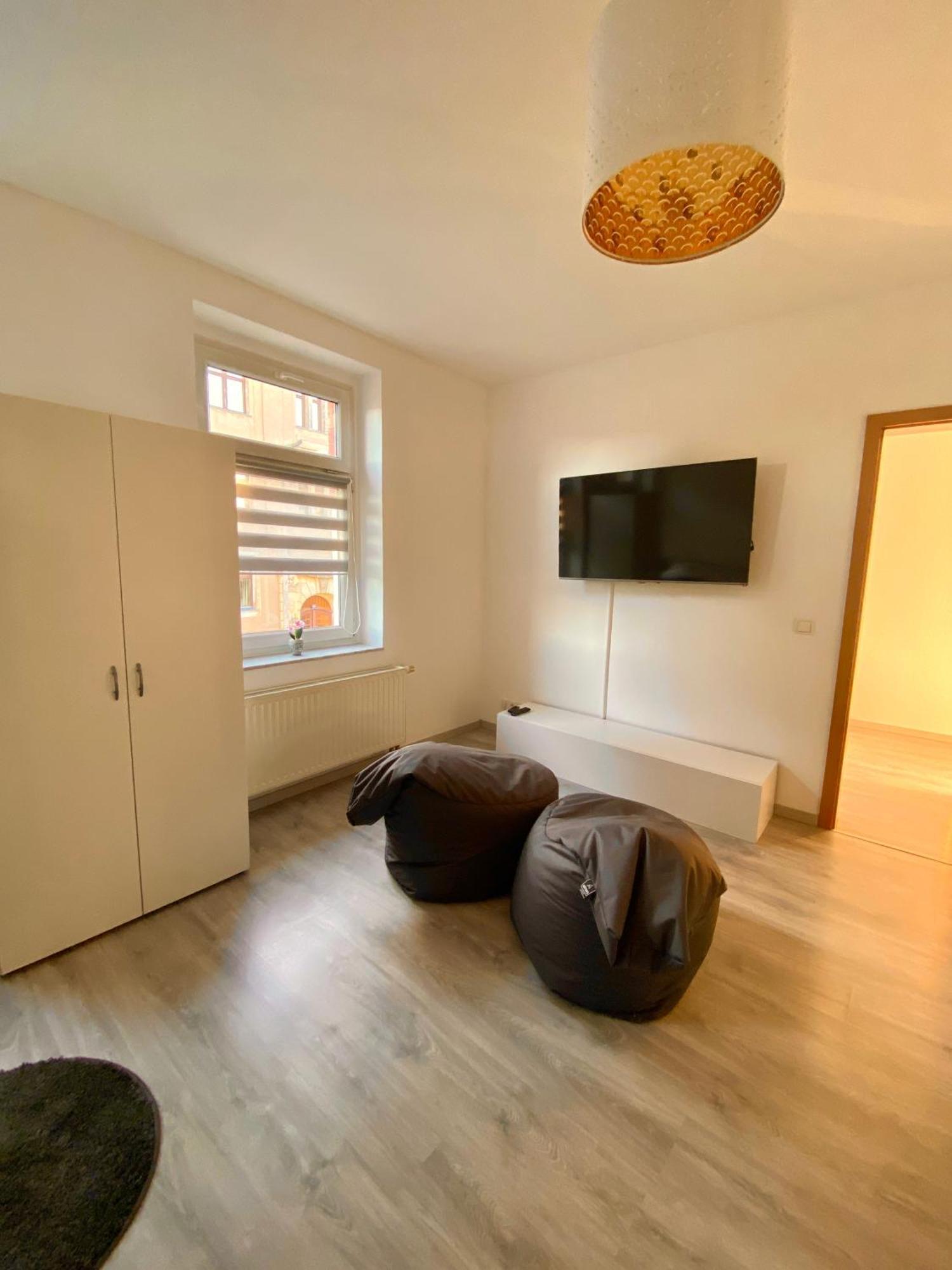 Schoene 3-Zimmer Monteurswohnung Im Sueden Von Leipzig Eg Exterior photo